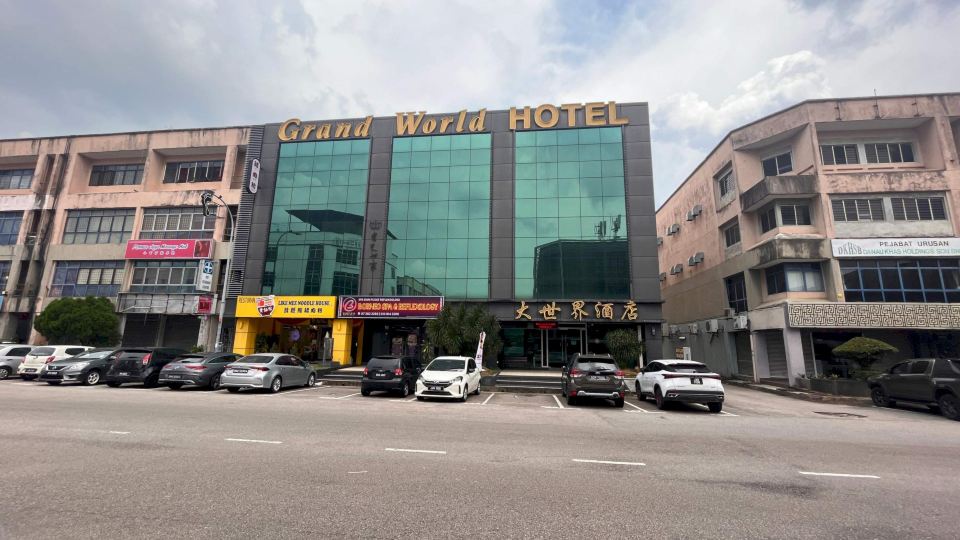 Grand World Hotel
