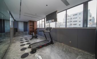 Golden Bridge Garden Hotel