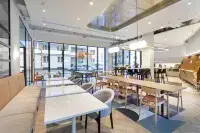 Qubus Hotel Katowice - พร้อมอาหารเช้า
