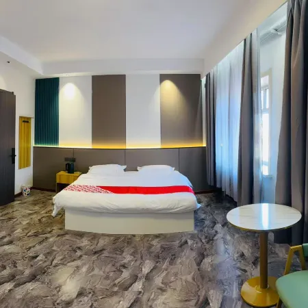 Longjiang Xintie Express Hotel