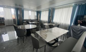 Yulin Yuecheng Hotel (Chengzhan Road Railway Station Branch)