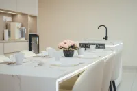 Mosaic Midvalley Southkey - Apartments