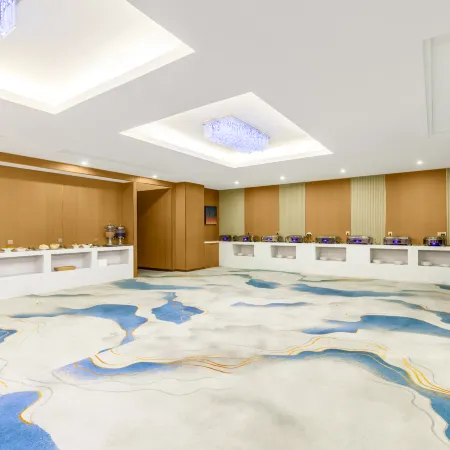 LAN Tai Hotel (Aksu Taibai Shopping Center Branch)