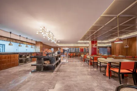 Lhasa Potala Palace Yishan Hotel Отели рядом с достопримечательностью «Chagpori»