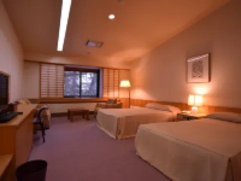 ชมรมศิลปะคารุอิซาวะ โรงแรมใกล้Hori Tatsuo Memorial Museum of Literature