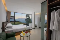 Longsheng Township Wild Folk Accommodation (Xishan Shaole No.1 Viewing Platform Store)