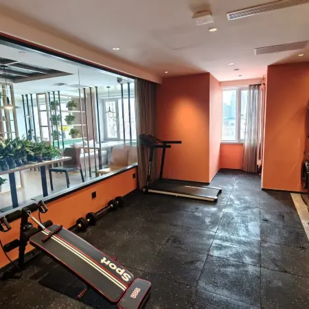 TRUE GO Hotel (Central Avenue Subway Station Baicheng Railway Station)