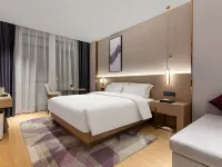 LAVANDEHOTELS (Jingdezhen TaoYangLi Ceramic Antiques City Store) Hotels in Jingdezhen