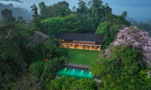 Kings Pavilion Luxury Hotel