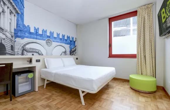 維羅納民宿酒店