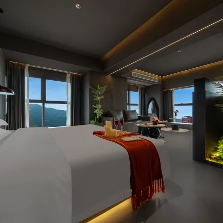Travel Youth · L Designer Homestay