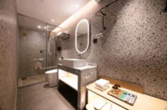 Immersing Hotel (Guilin Liangjiang Sihu Dongxi Lane) Hotel a 