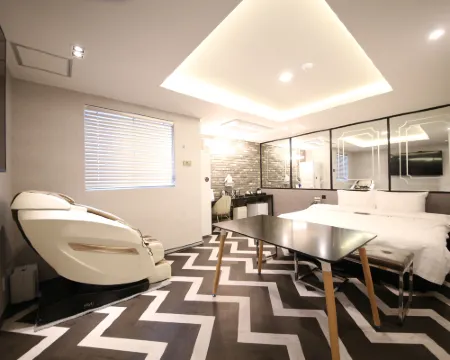 Hotel 24st Urban Brown Seosan Lake Park Hotels in Seosan