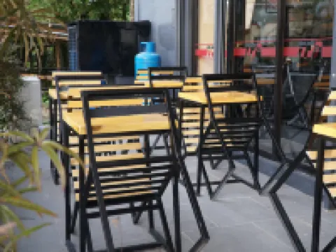 โรงแรม ZenSuites Tacloban โรงแรมในตาโคลบัน