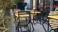 ZenSuites Hotel Tacloban Các khách sạn gần Marcos Beach Resort