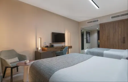 Hotel Holiday International
