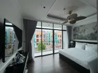 Royal Hotel - Vinhomes Ocean Park 3 Hotels in Van Lam
