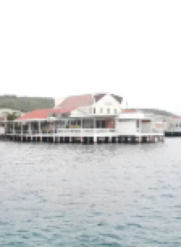 บ้านฟ้าใส