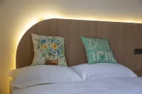 Dongxing Cibin Hotel