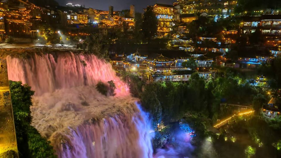 Furong Town Flower Waterfall Bay Homestay