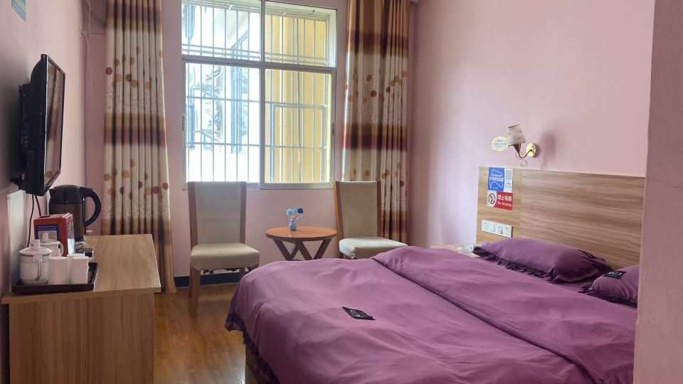 Jinghong Jingfeng Hotel