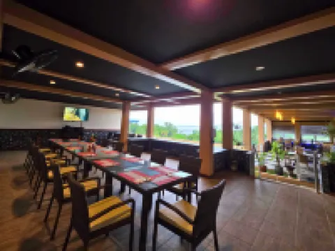 แวร์เดวิว วิลล่าส์ โรงแรมในเปอร์โตกาเลรา