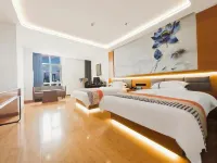 Zheting E-Sports Hotel (Tangshan Caofeidian District) Hotels near Caofeidiangang Railway Station