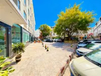 Yimen Renhe Hotel - parking