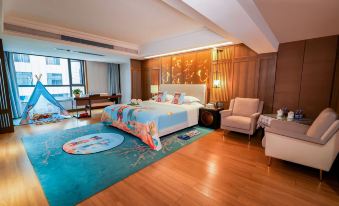 Longshan Nationality Hotel