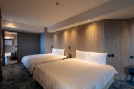โรงแรมโรดเดอร์ พลัส สถานีไทเป