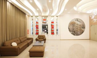 Zhaoqing Boruijin Grand Hotel