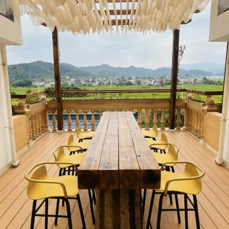 Xingye Wangyue Homestay (Lujiang Tangchi Hot Spring Tourism Resort)