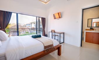 Crystal Flow Guest House & Apartment Canggu