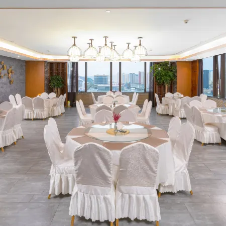 Qinghai Chenxin Hotel (Xining Railway Station)
