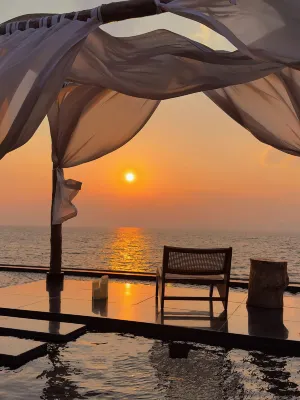 Jingyu Sunset Seaview Resort Hotel (Dali Erhai Branch) Hotel in zona Luwo Mountain Relic Site