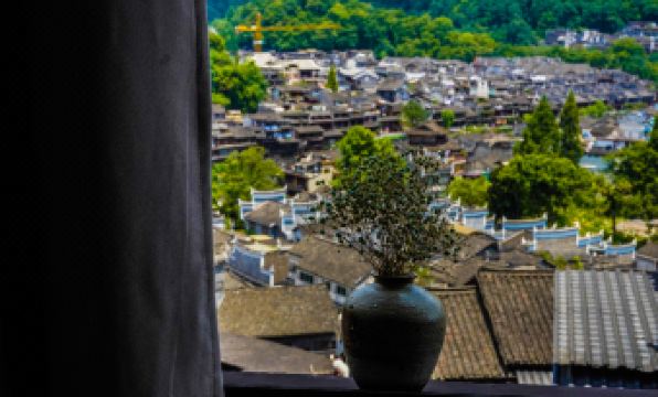 Yunqi Mountain Residence · Villa Scenic View Vacation Boutique Stay (Fenghuang Ancient Town)