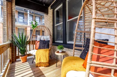 Top Rated-Parking Free-PRIME Location -CLEAN โรงแรมใน