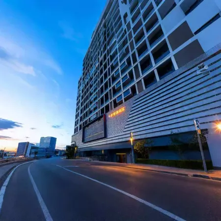 Huafei Hotel (Guiyang Longdongbao International Airport Sasseur Outlets)