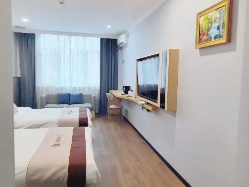 Word Aladdin Hotel (Tengzhou Zhen'ai Mall Railway Station)