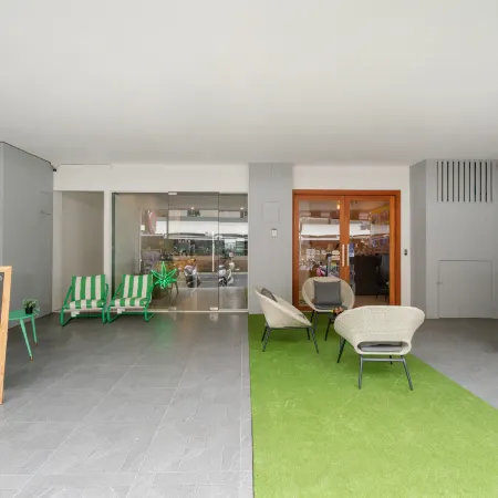 Thawalai Inn, Kata Beach