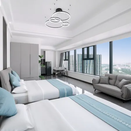 Xingji Hotel (Dalian Wanda Plaza Zhongtian Yunjing)