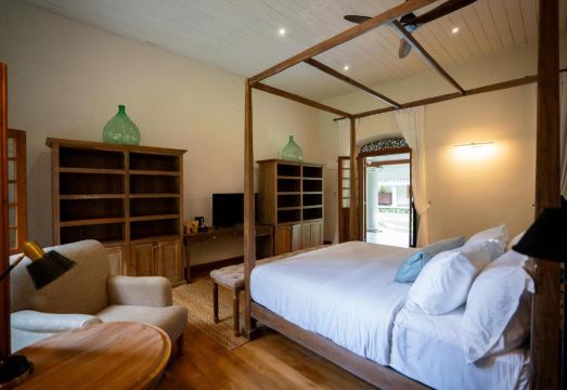 클로다 매너 하우스 바이 세븐 엔젤스