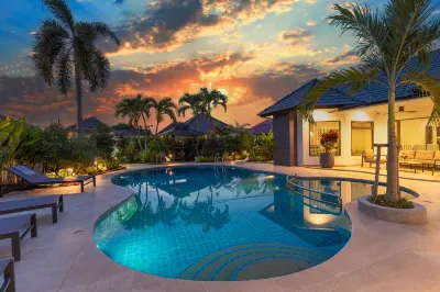 파타야 힐 - 도시 및 해변 근처 농 프루 호텔