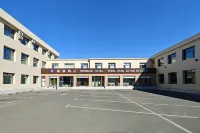 臻瀾飯店（二連浩特百貨大樓店） 二連浩特市文化藝術中心附近的飯店