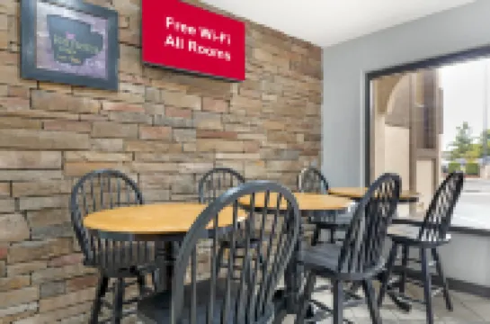 เรดรูฟอินน์ โบว์ลิ่งกรีน