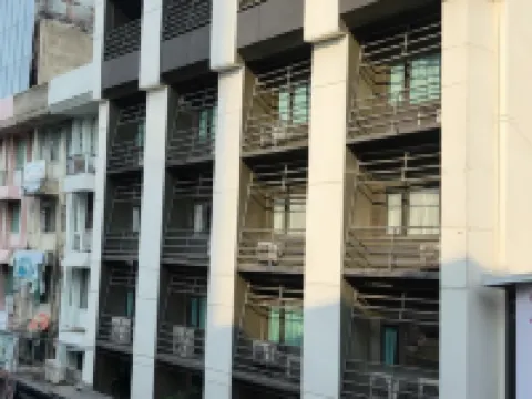 مايبد راتشادا لادبراو Hotels near لادبراو