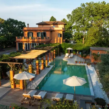 Hero's Garden Relais