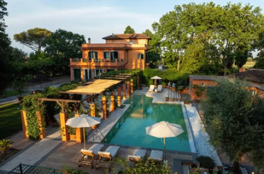 Hero's Garden Relais