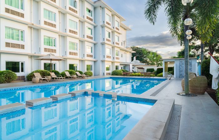 Microtel by Wyndham South Forbes Near Nuvali