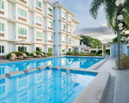 ไมโครเทล บาย วินด์แฮม เซาท์ฟอร์บส์ใกล้กับนูวาลี โรงแรมในลากูนา